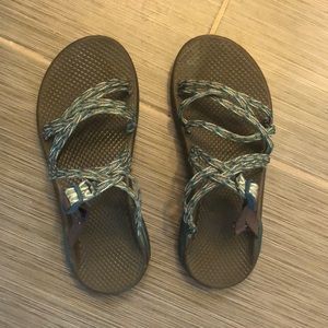 Chacos Wrapsody teal and orange size 7